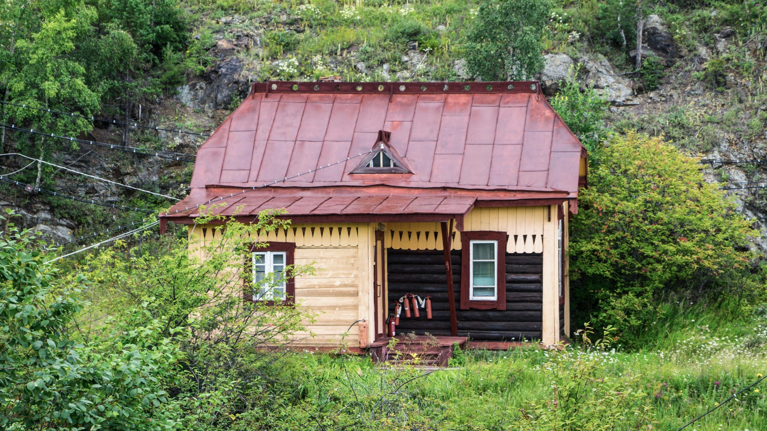 Unterwegs mit der Bahn „Krugobaikalskaja“ entlang des Baikalsee