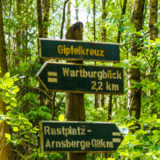 Grenzweg Gerstunger Forst, Gipfelkreuz am gemeinsamen Weg nahe Arnsberg