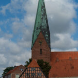 Holsteinische Schweiz, Eutin, Kirche hinter dem Marktplatz