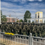 Belarus, 9. Mai 2025, Kilometer langer Festumzug zur Festung Brest