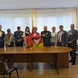 Belarus, bei Brest, Schule Domatschewa, Vertragsunterzeichnung