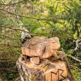 Hopfen am See, am Hopfensee, Skultur im Wald