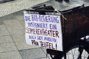 Berlin, Friedrichstraße, Russisches Haus, am 04.09.2026, Protest gegen angeordnete Schließung und deutsche Kriegstreiber